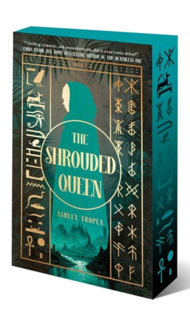 The Shrouded Queen - (Paperback)