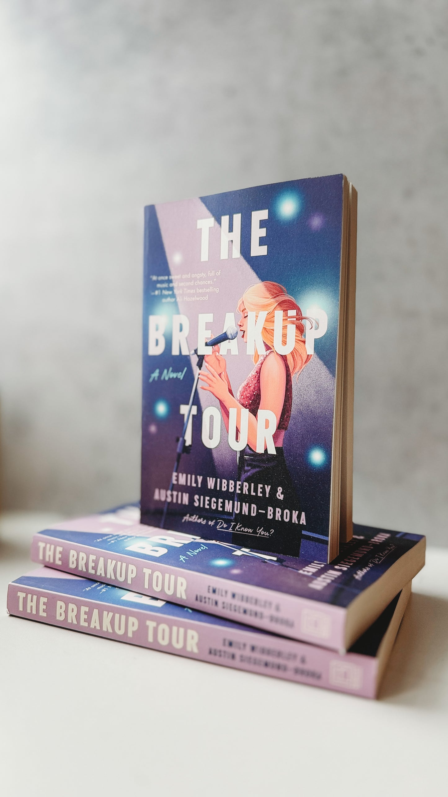 The Breakup Tour  (Paperback)